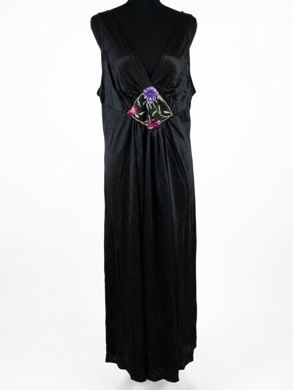 Vintage Vanity Fair Black Nylon Tricot Floral Embroidered Nightgown Maxi Dress